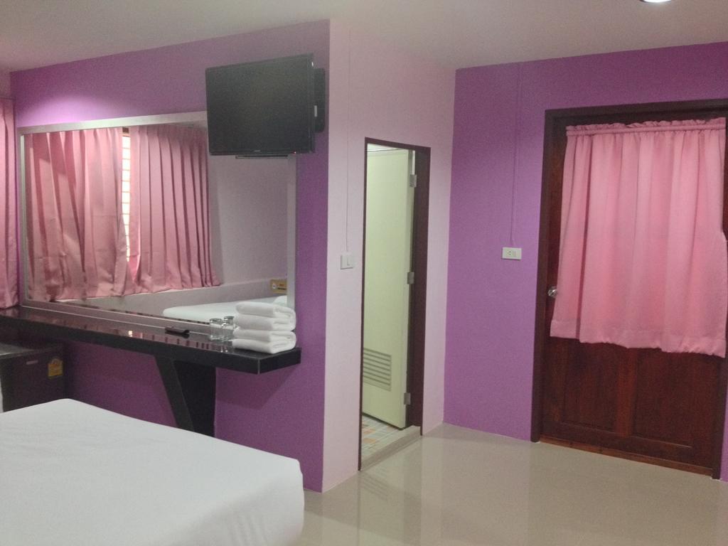 Krabi Orchid Hometel Rom bilde